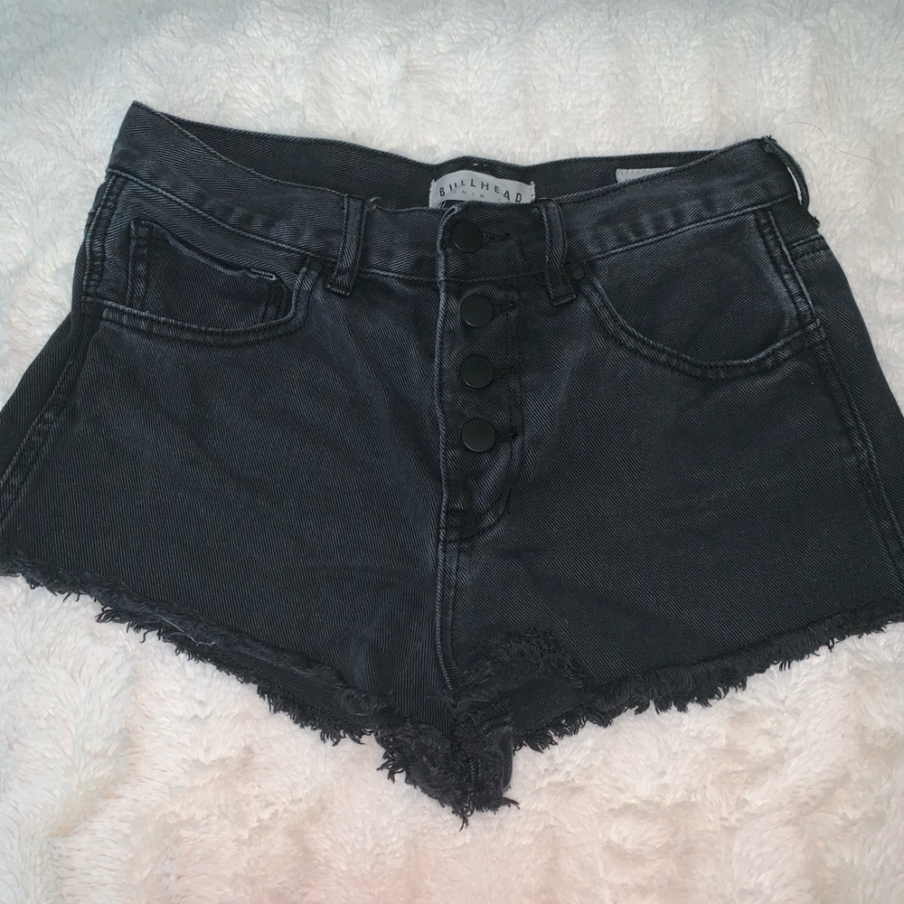 Bullhead Denim Co. high waisted short shorts